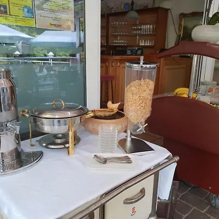 Elfenmuehle بيت ضيافة 3*